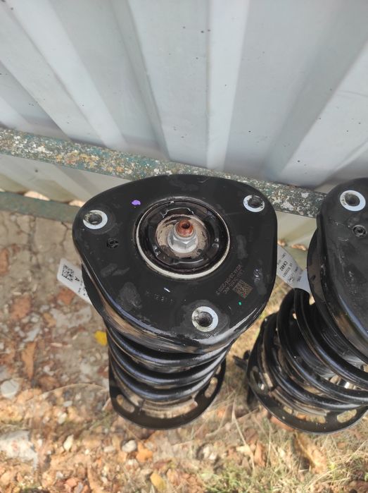 Амортизаторні стійки в сборі з пружинами і опорами Escape MK4 Kuga MK3