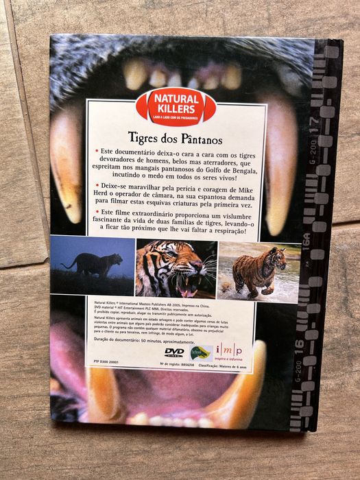 DVD “Viver com os leões” e “Tigres dos Pântanos”