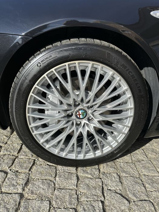Alfa romeu spider