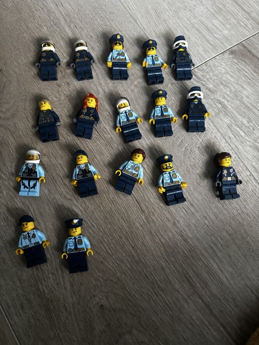 Lego city 17 policjantow