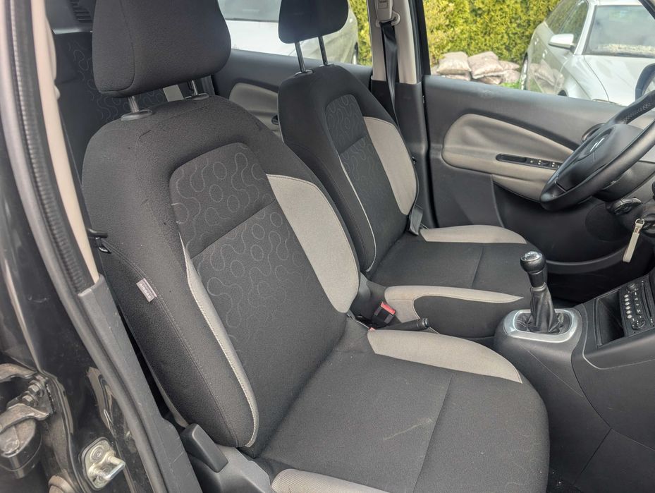 Wynajem Citroen C3 Picasso