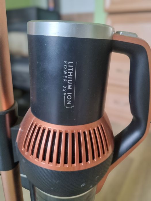 Odkurzacz cyklonowy Trisa electronics ,drugi  gratis