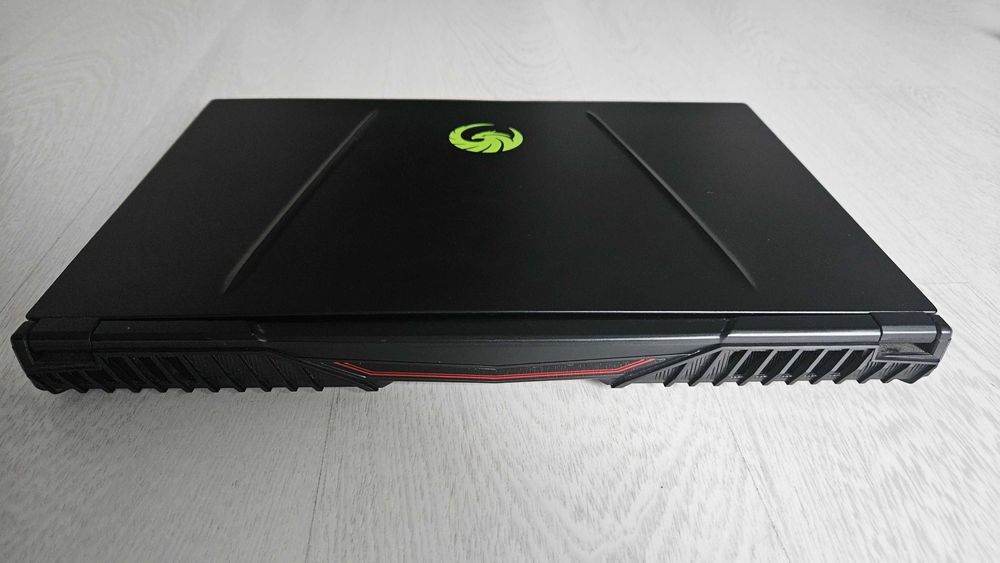 MSI Alpha 15 A3DD – mocny laptop do gier / pracy