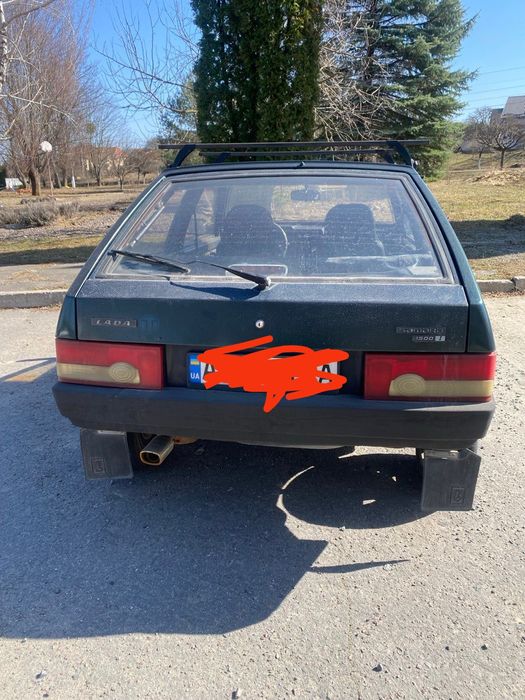 ВАЗ 21083 інжектор 2001 року.