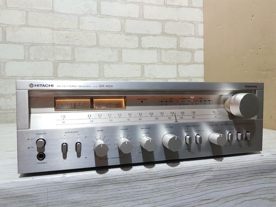 FM/AM Стерео ресивер Hitachi SR-604 б/у з Німеччини
