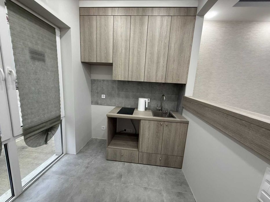 Новий будинок. Квартира з ремонтом. 10 хв до центру