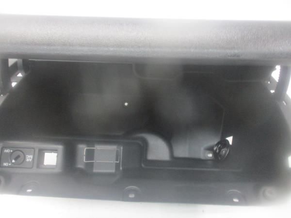 Porta luvas VOLKSWAGEN Polo (6R, 6C)