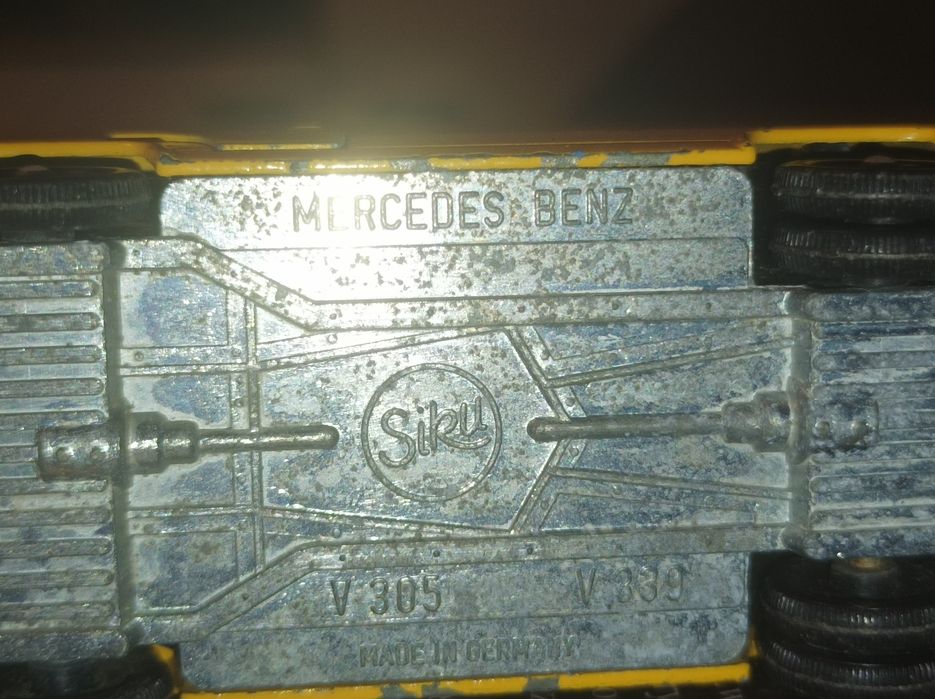 Stary model vintage siku Mercedes Benz poczta niemiecka
