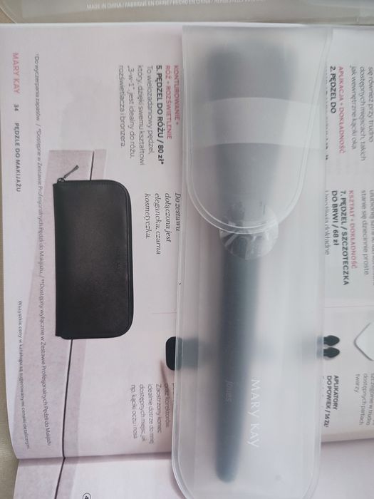 Nowy pędzel do różu Mary Kay