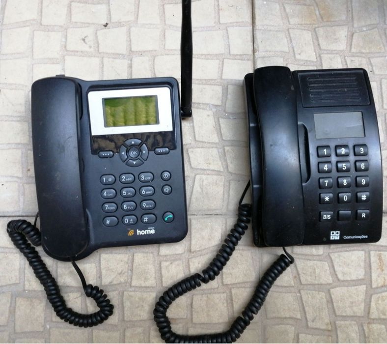 Telefones de rede fixa.
 Conjunto.