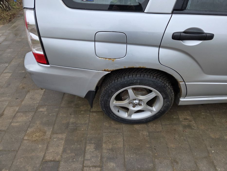 Subaru Forester SG2