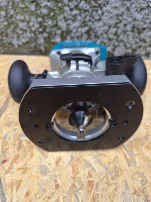 Frezarka akumulatorowa MAKITA DRT 50.  18V sam KORPUS!