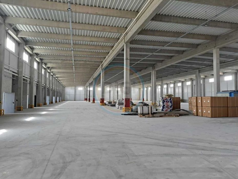 3400 м2 правый берег класс В. Близко окружная. Фасадный.