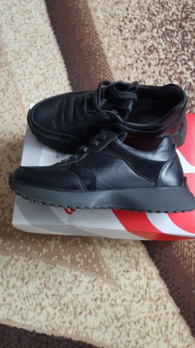 класні кросівки Romax