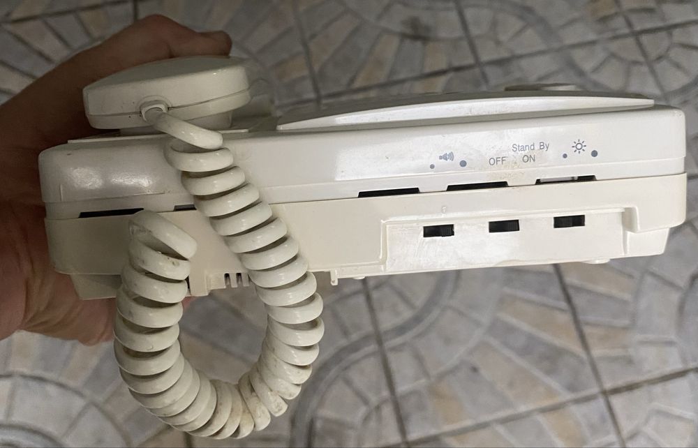 Tenho para venda 1 equipamentos intercomunicador