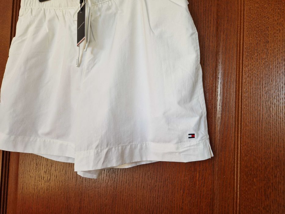 Nowe białe spodenki szorty kąpielowe męskie Tommy Hilfiger rozmiar XL