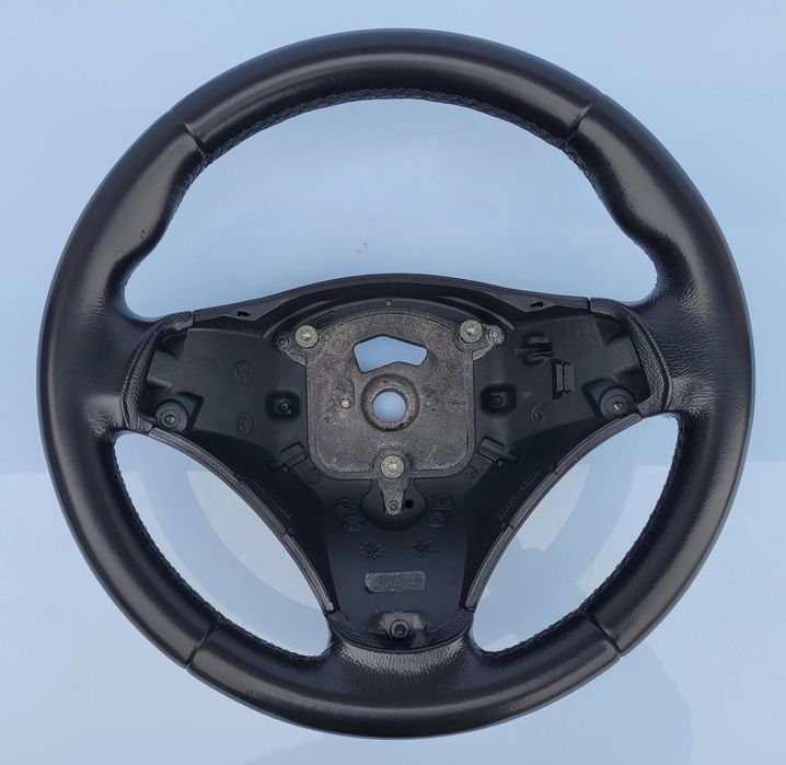 KIEROWNICA BMW E90 E91 E92 E93 E81 E82 E87 E88 SPORT BARDZO ŁADNA (297)