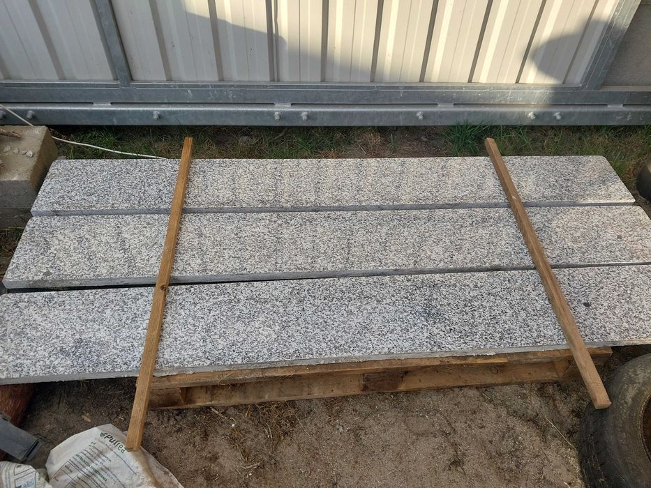 Parapety granitowe