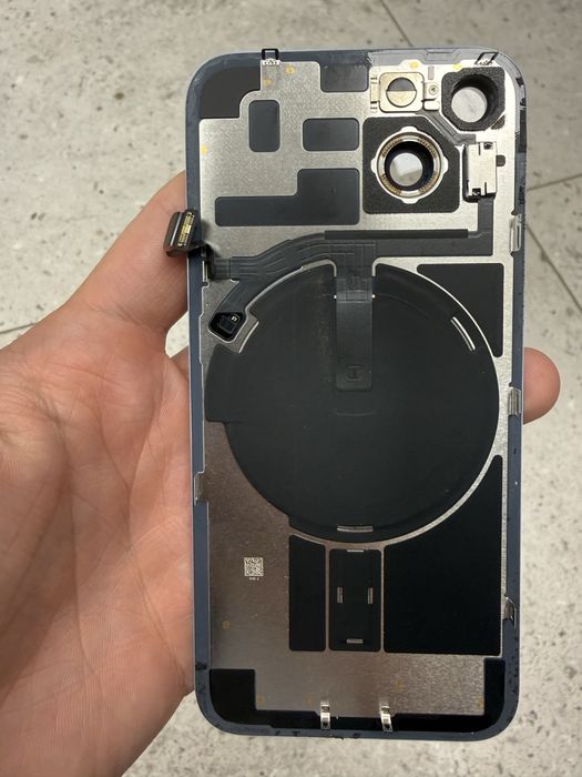 Задня кришка iphone 14