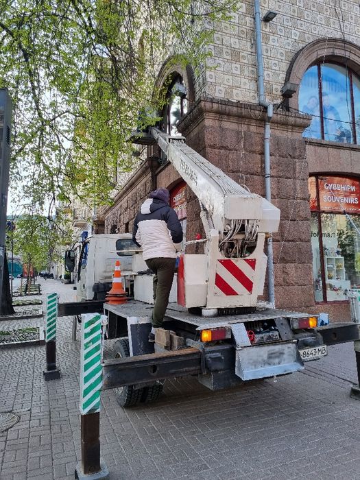 Миття вікон, вітрин, вивісок, професійно!