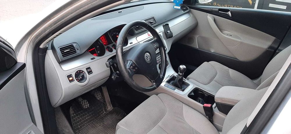 Volkswagen Passat B6 Kombi Hak Xenon 2.0 TDI