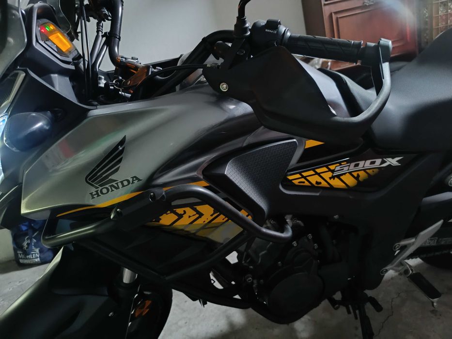 Vendo Honda CB500X muito bom estado