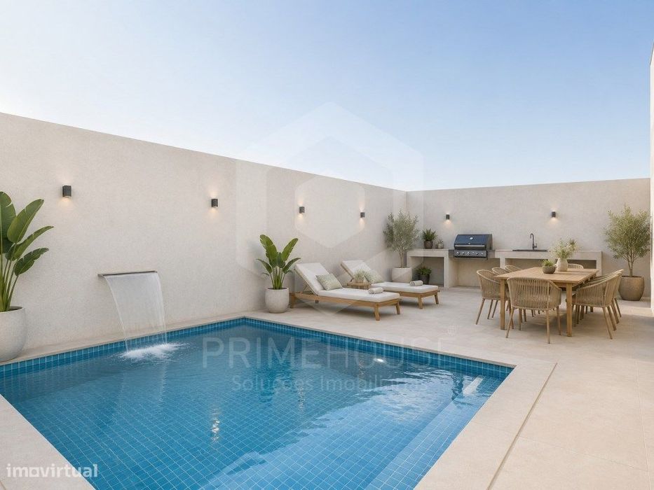 Moradia T3 com piscina e duas suites - Fernão Ferro