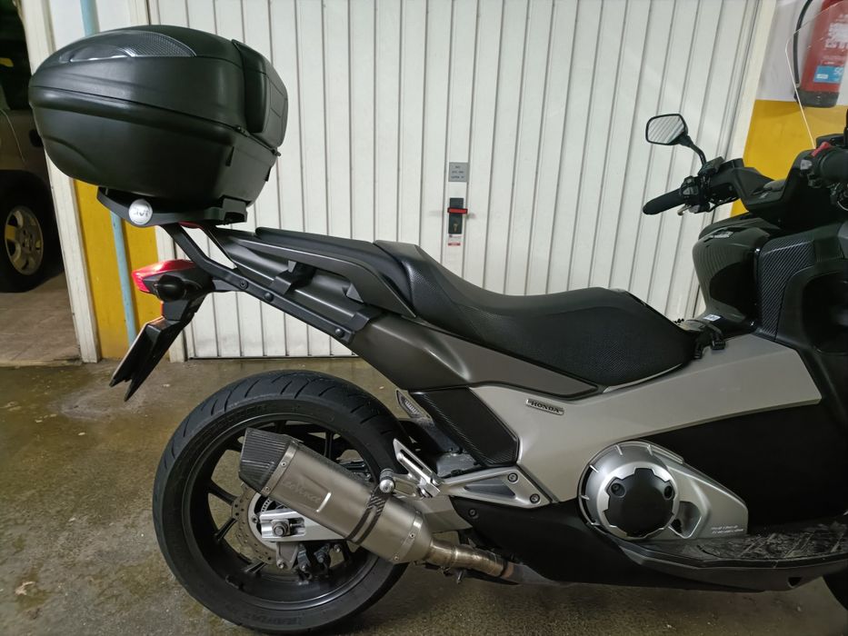 Honda integra 750 dct