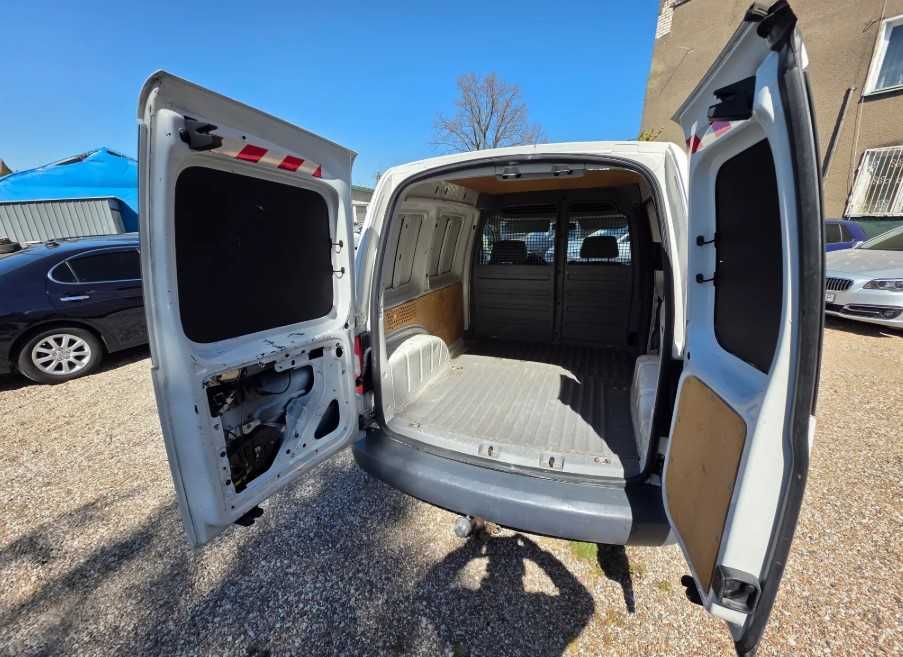 Бампер VOLKSWAGEN Caddy III  розборка Фольцваген Каді 3 04-10