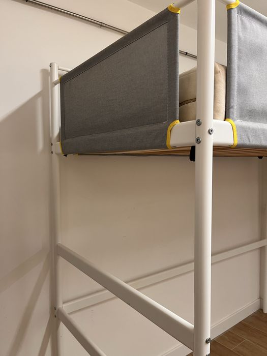 Cama alta IKEA VITVAL