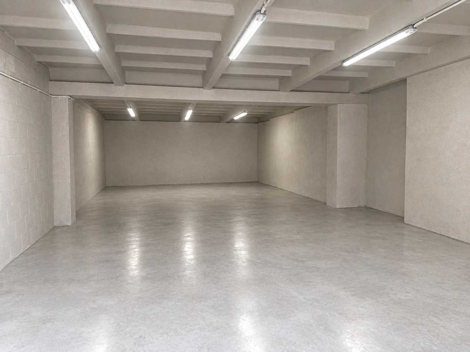 Garaż Magazyn na 4 samochody 72 m² prąd, siła Zduńska Wola - Widok 3