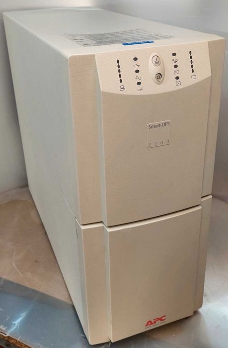 ДБЖ APC Smart-UPS SU2200INET , 2200 ВА, 230 В без АКБ (б/в)