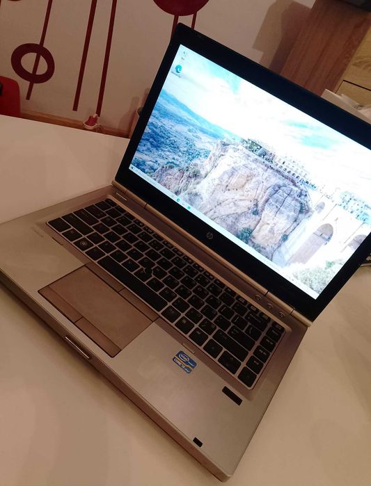 HP EliteBook 8470p – 16GB RAM, SSD 250GB , i5 , Gotowy do pracy
