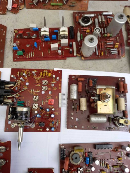 плати телевізора ссср радіодеталі плати