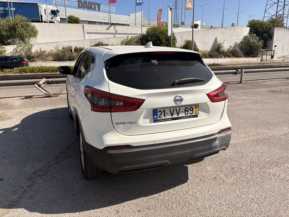 Nissan Qashqai — fotografia 5