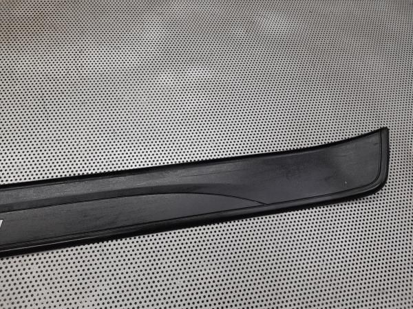 Rodapé / soleira porta frente direita BMW 3 Touring (E91)