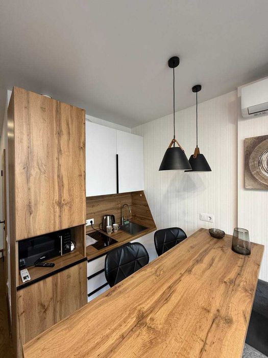 Квартира в сучасному ЖК біля метро Академмістечко