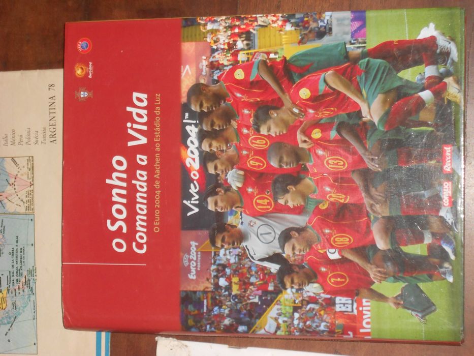 Livros fasciculos antigos futebol e atletismo Euro 2004 Argentina 1978
