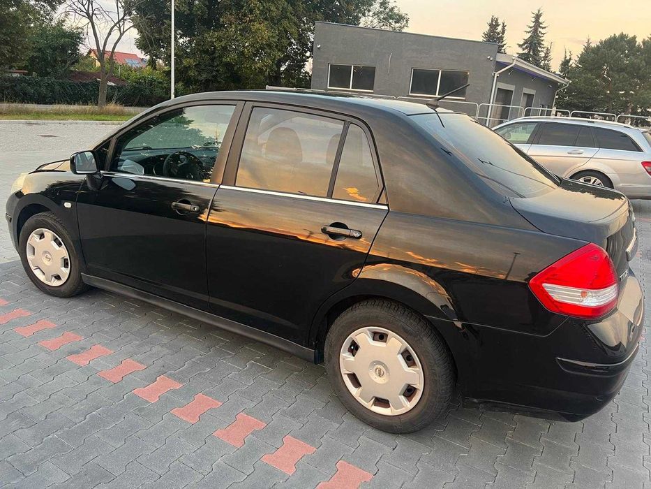 Nissan Tiida