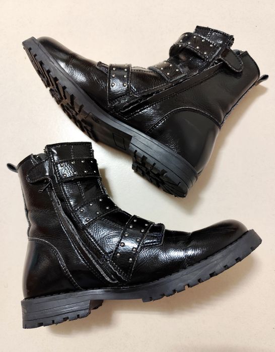 Botas pretas em pele genuína - You & Me (Tam. 35)