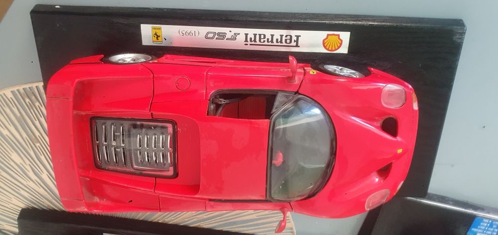 Miniatura Ferrari F50 Ano 1995 -25x11