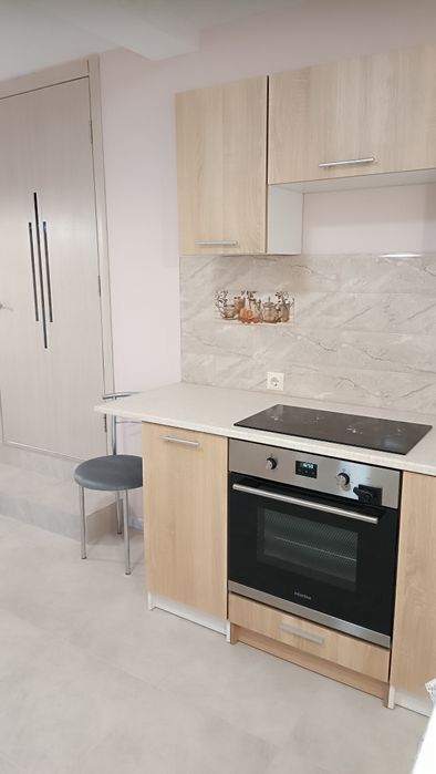 Продам будинок з  якісним  ремонтом .