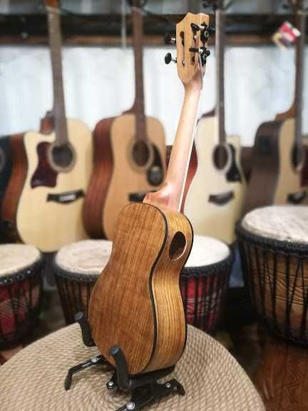 ukulele koncertowe SEGOVIA Walnut 24 concert 24c