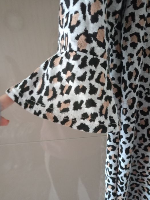 Sukienka damska w panterkę