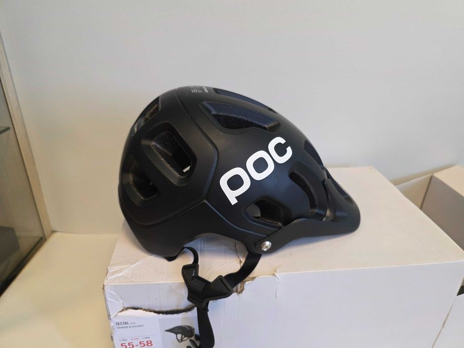Шолом для велосипеда велошолом MTB POC Tectal і Race Mips різні