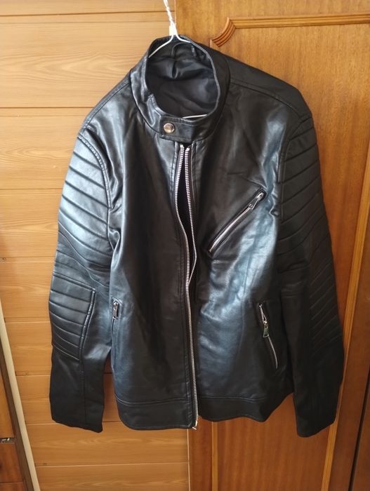 Продам  курточку