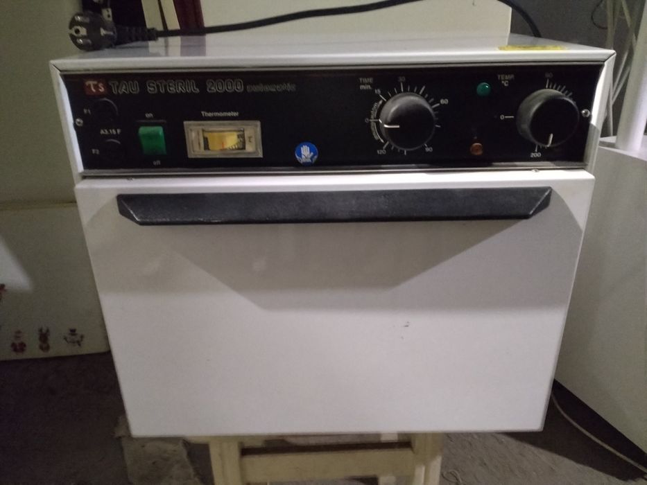 Сухожаровой стерилизатор шкаф