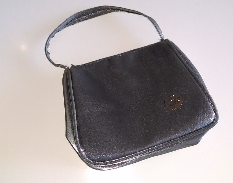 Torebka mała do ręki srebrna, śliczna, elegancka wesele impreza