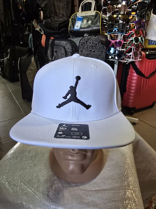Кепка Jordan Blanc Pour M/L