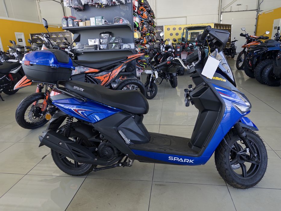 Скутер SPARK SP150S-19BN